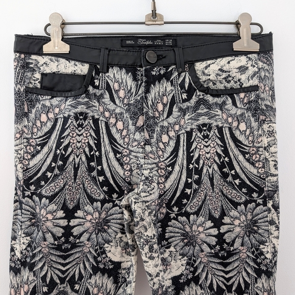 2/15$Zara Trafaluc Black and White Patterned Pants With Leather-like Trim Size 2 - Picture 2 of 11